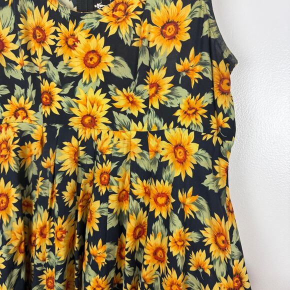 Floral Sunflower Print Dress - Picture 5 of 10
